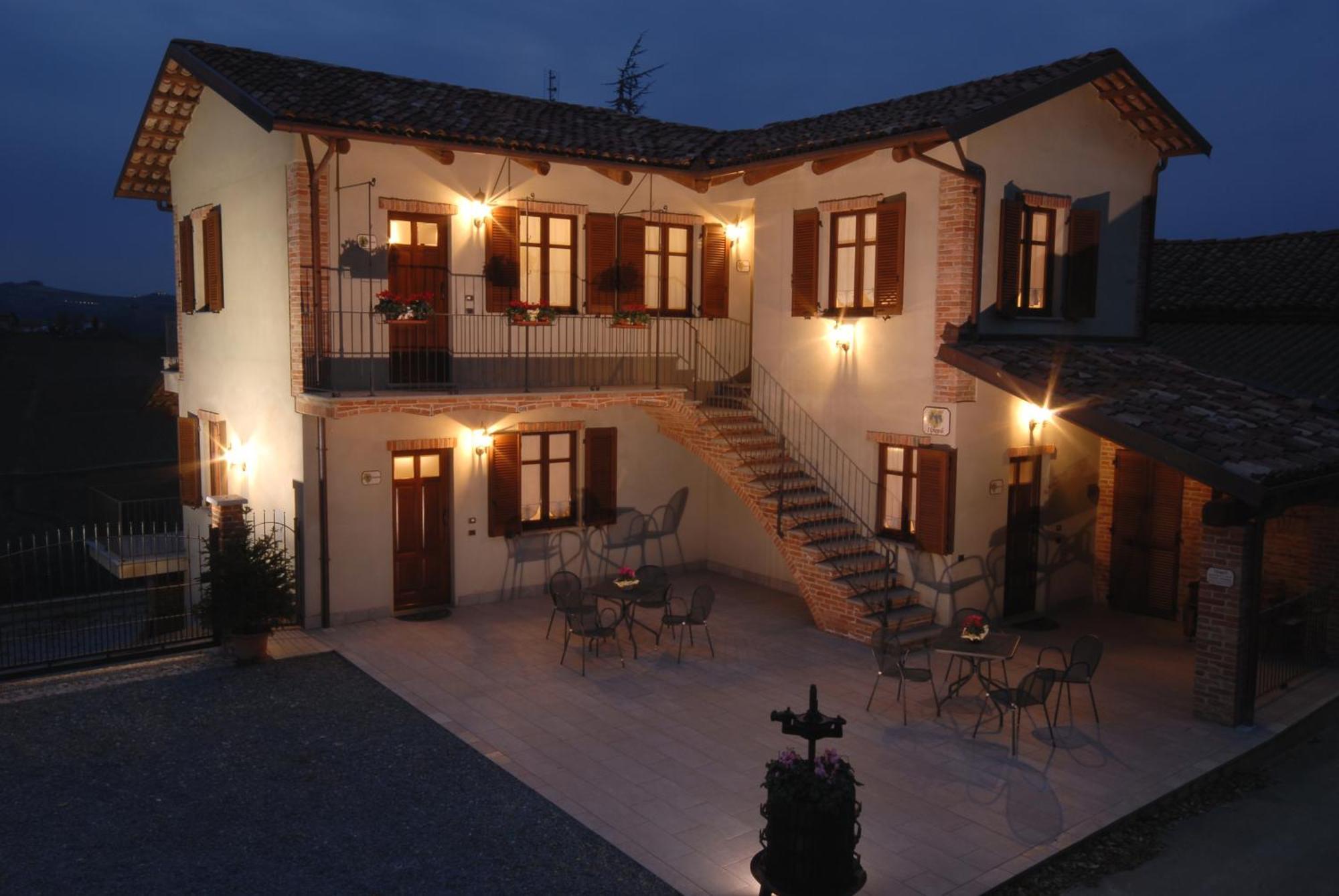 Agriturismo I Grappoli Serralunga d'Alba Exterior foto